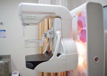 Equipamento oferece tecnologias exclusivas, mais agilidade no manuseio, alta qualidade nas imagens e menor radiação