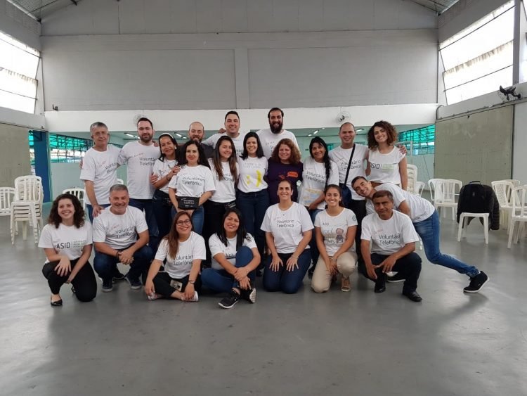 São 13 voluntários de seis países que estarão no Centro Social Nossa Senhora da Penha