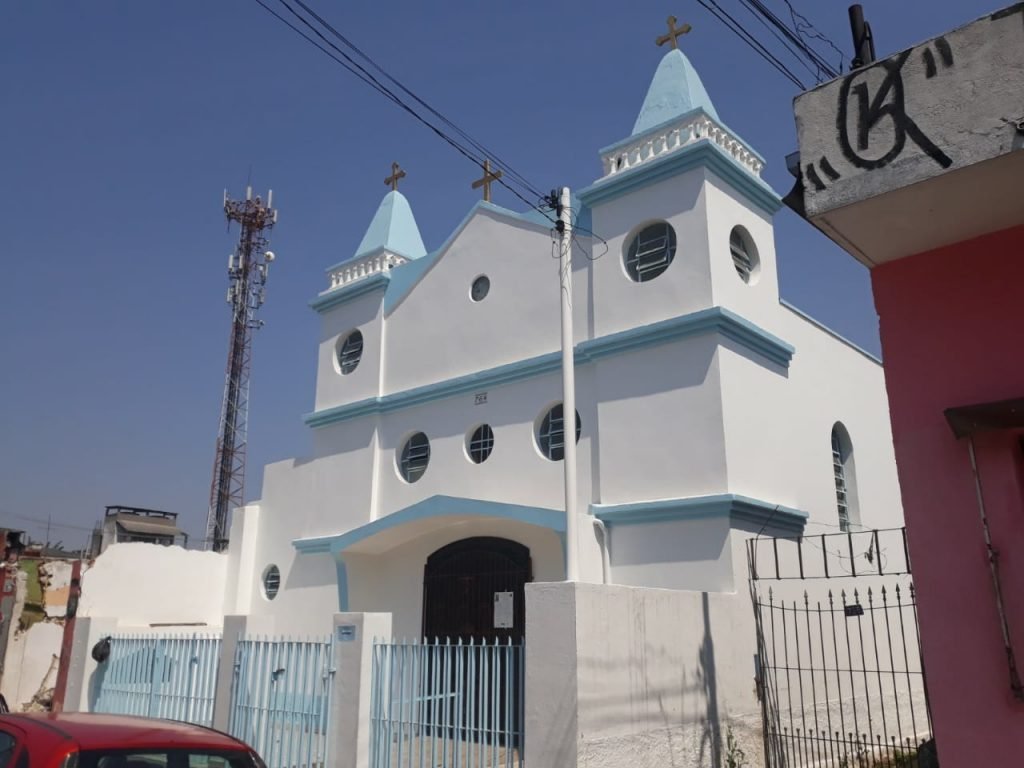 Igreja tem como endereço a Avenida Pires do Rio, 764