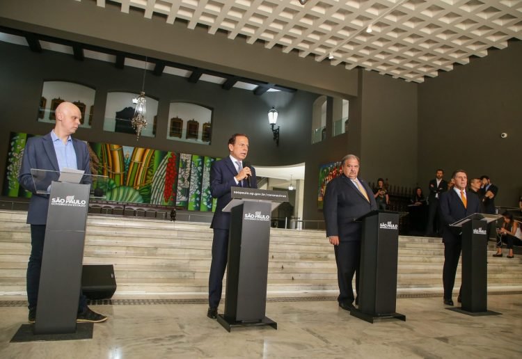 Quarentena foi anunciada neste sábado pelo governador Doria