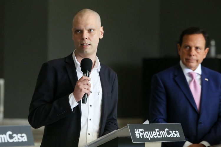 Bruno Covas também falou das ações voltadas aos sepultamentos na cidade