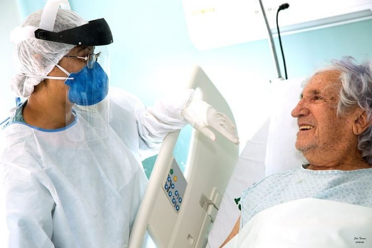 No dia 12 de maio comemora-se o Dia Mundial da Enfermagem