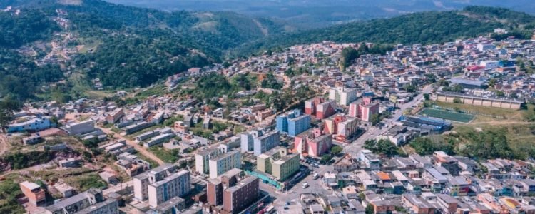 Atualmente o bairro possui uma população estimada em 220 mil habitantes