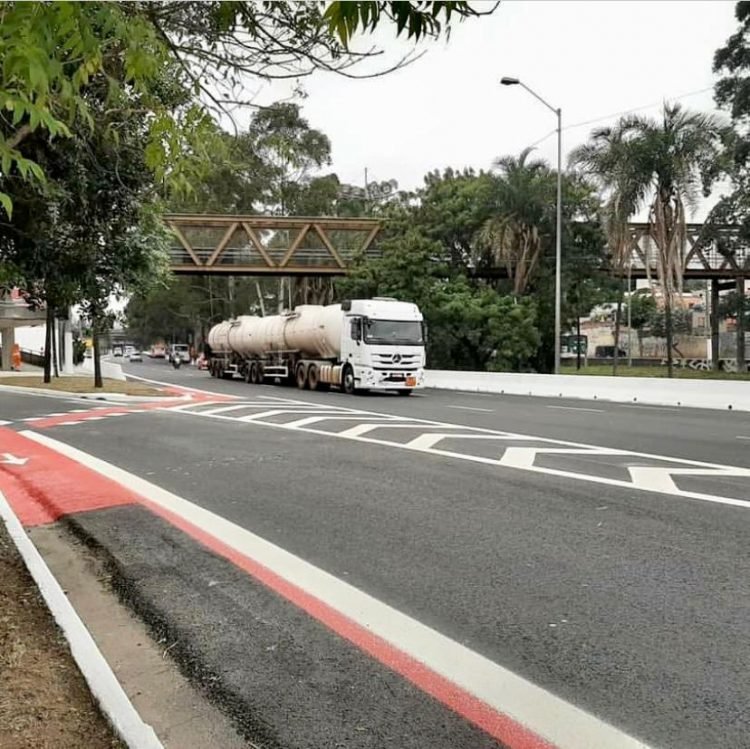 Avenida Jacu-Pêssego teve trecho recapeado nos dois sentidos na área de Itaquera