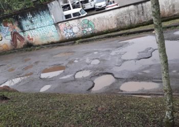 Trecho com acesso pelo portão 3 ao estacionamento