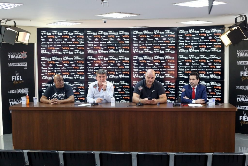 Presidente e corpo diretivo do clube falaram sobre a negociação dos Naming Rights do estádio alvinegro