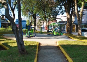 Praça Brisa Dourada