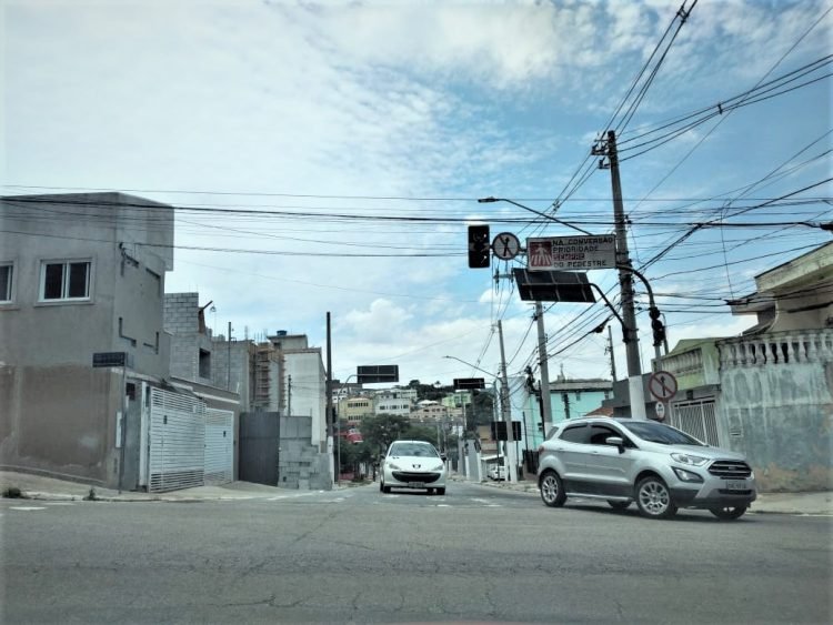 Registro do não funcionamento do semáforo na Rua Sábado D’Angelo