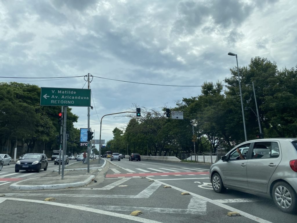 Neste período o rodízio vale das 20h às 5h, mesmo horário do toque de recolher