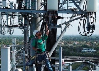 Falta rede de captação de sinal na Zona Leste