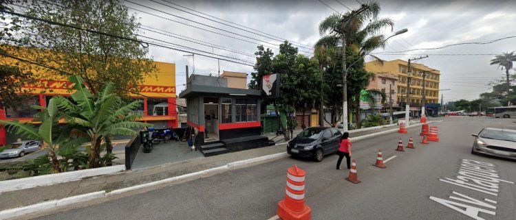 Base Policial na Rua Tomazzo Ferrara