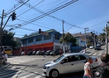Rua Américo Salvador Novelli com Rua Flores do Piauí