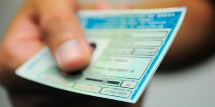 Fique atento aos novos prazos para a renovação da CNH
