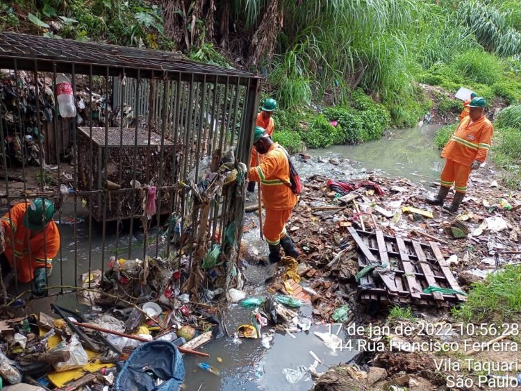 Limpeza Operação Chuvas de Verão em Itaquera