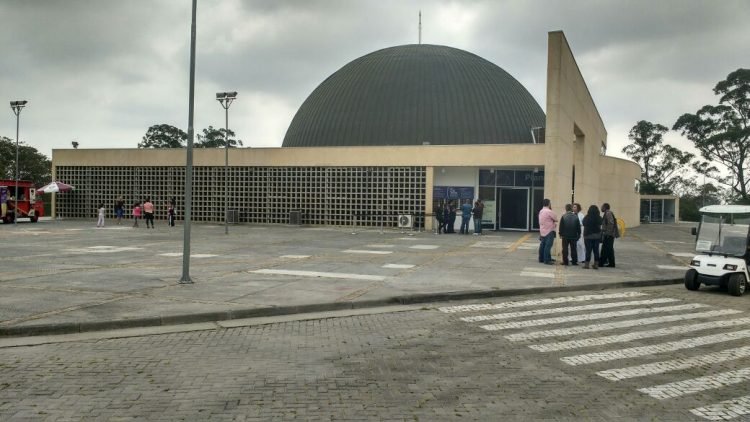 Planetário do Carmo apresenta ‘A Lua e suas histórias’
