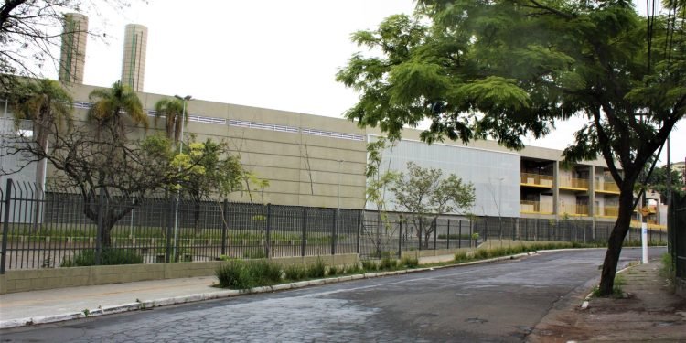 O CEU Parque do Carmo fica na Avenida Afonso de Sampaio e Souza, 2.001