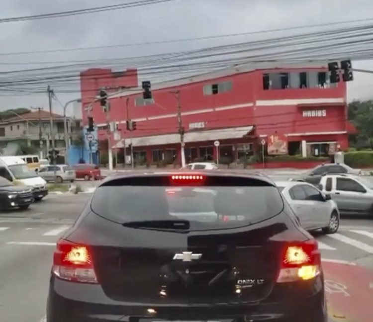 Farol sem funcionar em Itaquera