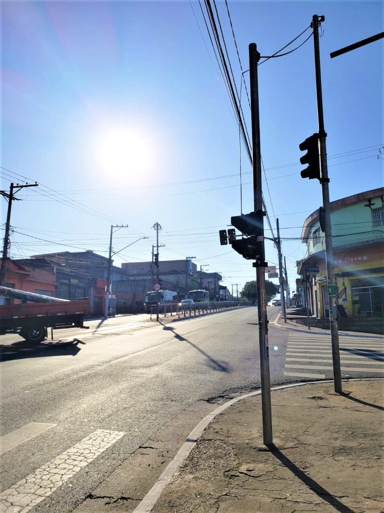 Avenida Águia de Haia com Rua Taperaçu