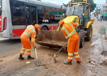 Limpeza pós-chuvas continua