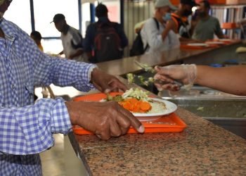 Bom Prato Itaquera comemora 17 anos