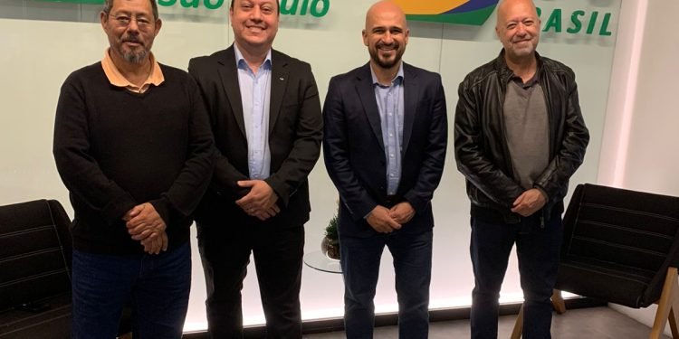 Integrantes da CDL Itaquera visitam a CDL São Paulo