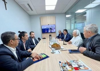 Senador e deputado federal visitam o Hospital Santa Marcelina