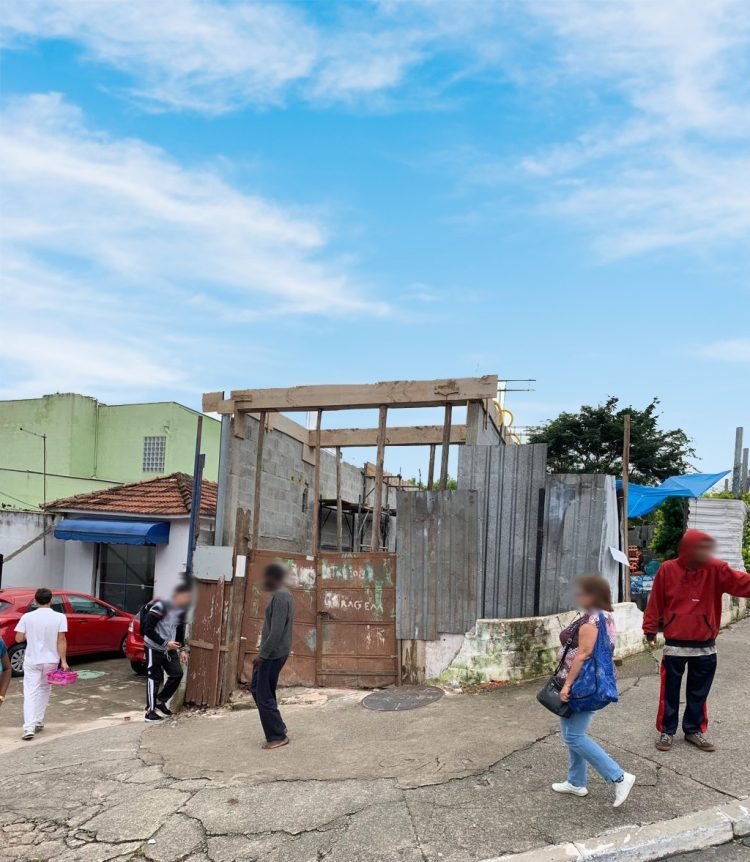 Foto de 2019 de construção irregular