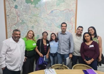 Subprefeito recebe lideranças