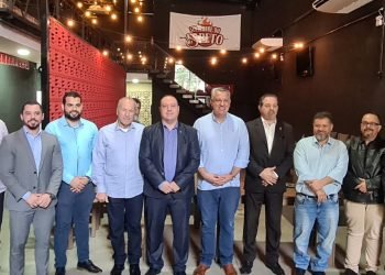 CDL Itaquera e vereador coronel Salles debatem projeto de lei para fortalecer comércio local