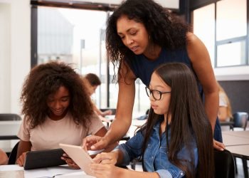 Ensino médio terá mais língua portuguesa e matemática