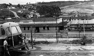 A Estação Itaquera em 1955, símbolo do bairro que transportava itaquerenses para a cidade, como os mais velhos gostavam de falar