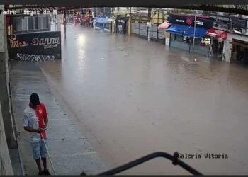 O novo reservatório poderá armazenar até 192 mil m³ de água para combater as enchentes no bairro