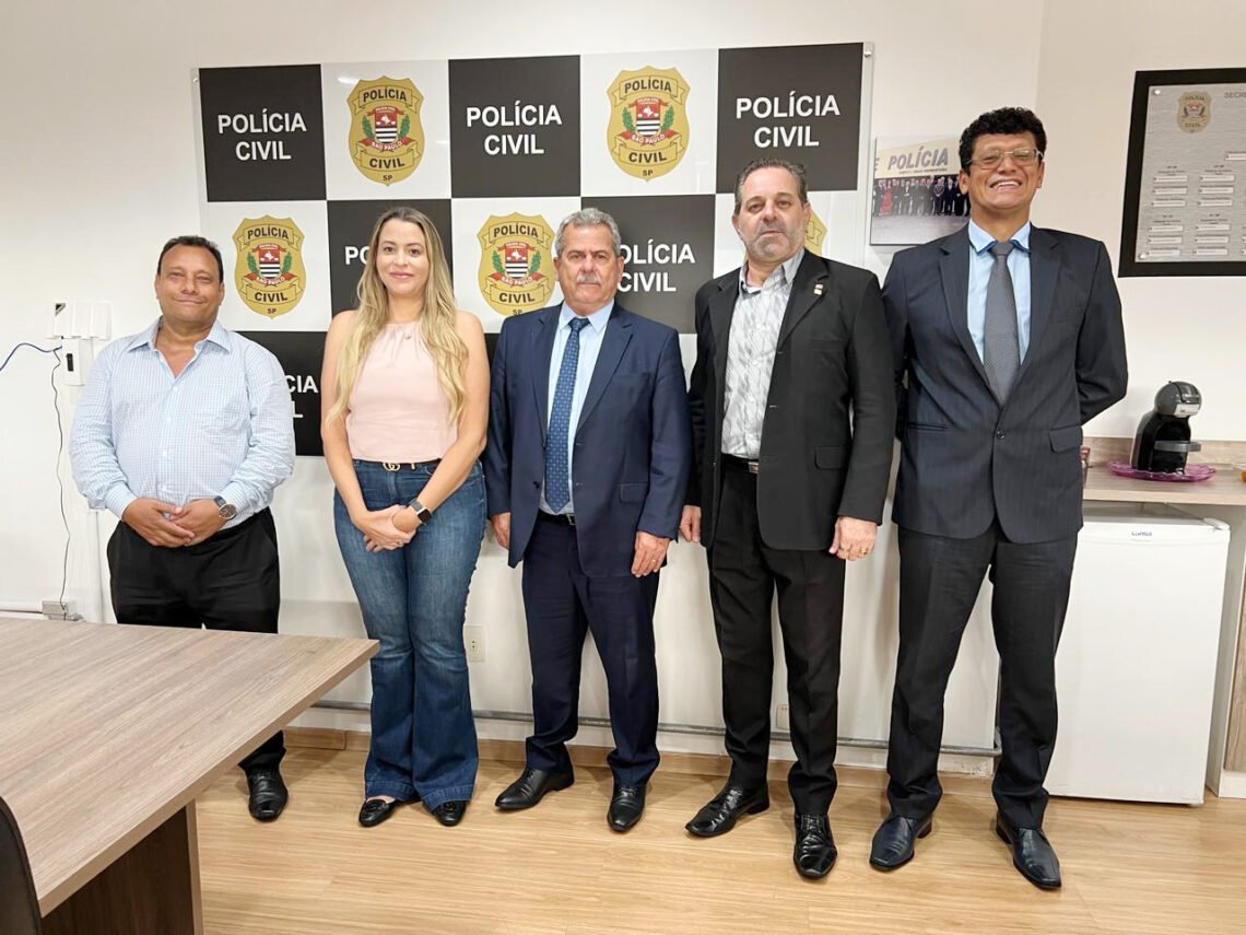 Visita à Delegacia Seccional