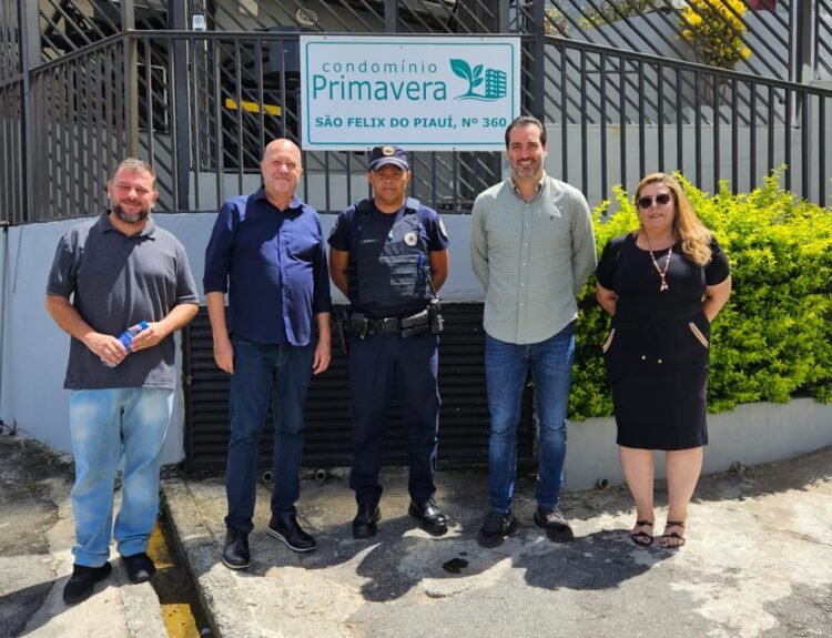 Subprefeito de Itaquera Rafael Limonta Visita Condomínios para Discutir Demandas