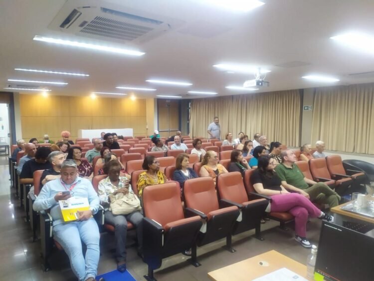 Reunião do Conseg Itaquera no auditório do Senac