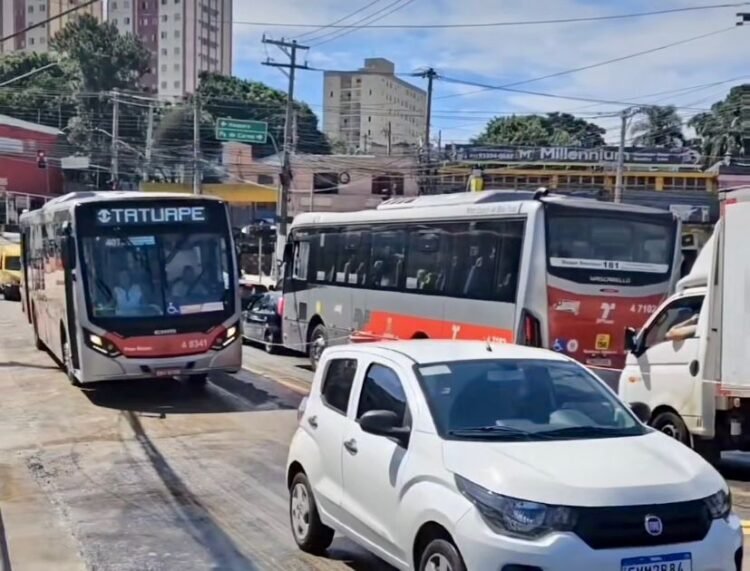 Trecho da Avenida Itaquera é liberado