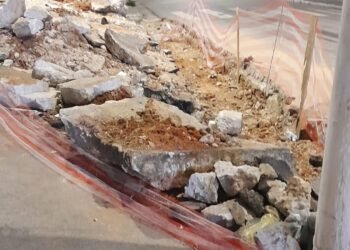 Obra Inacabada na Rua Jaguaruna X Virgínia de Miranda