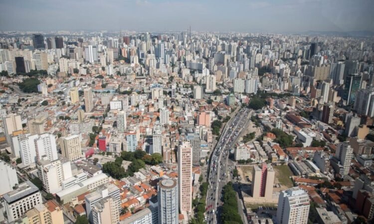 Prefeitura de São Paulo prioriza áreas vulneráveis e amplia investimentos no Orçamento 2025