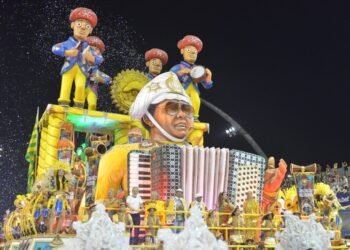 Escolas de Samba de Itaquera: Tradição, Resistência e Inovação