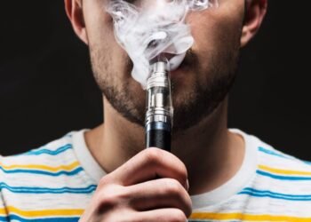 Cigarros Eletrônicos: Saúde da Capital Alerta para os Riscos do Vício e Oferece Tratamento Gratuito