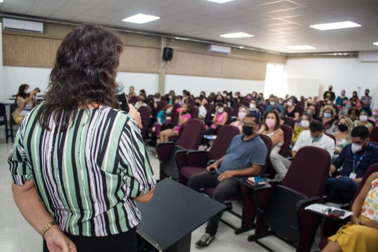 Programa forma professores da rede pública de São Paulo em habilidades socioemocionais