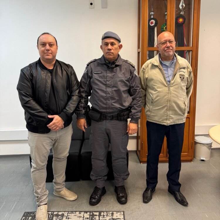 CDL Itaquera visita 39º Batalhão da PM para reforçar diálogo sobre segurança
