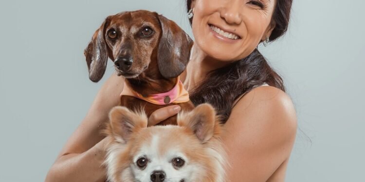 Juliana Sato é psicóloga especializada em luto pet
