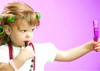 Adultização infantil: entenda riscos e como prevenir o problema