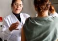 Saúde aplica mais de 1.200 doses no primeiro sábado de multivacinação nos CEUs