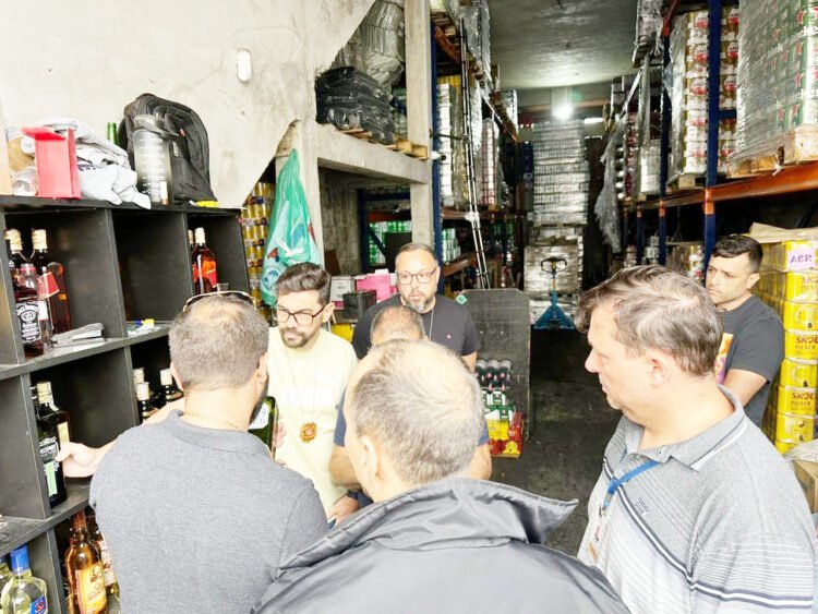 Fiscalização em Itaquera reforça a importância da regularização para empreendedores locais