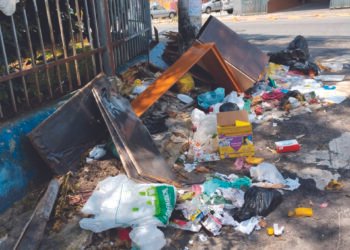 Descarte irregular na UBS Boni I