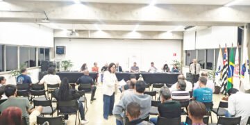Sociedade civil marca presença em reunião do Conseg Parque do Carmo