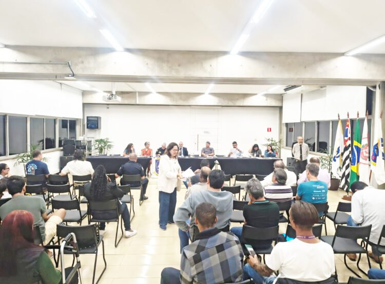 Sociedade civil marca presença em reunião do Conseg Parque do Carmo