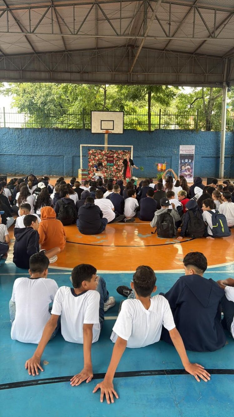Quanto vale o amanhã? Espetáculo de educação financeira chega às escolas públicas de São Paulo